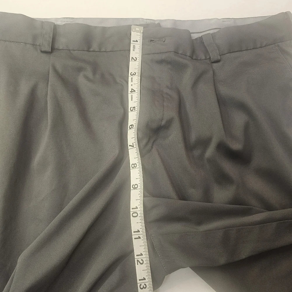 NIKE MEN GOLF CASUAL PREPPY SHORTS GRAY SIZE 34 GORPCORE ATHLEISURE OUTDOORS F79